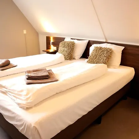 De Goudvink 7-persoons, Overdekte Hottub En Loungebank, Finse Sauna, Wifi, Sunshower Ferienhaus