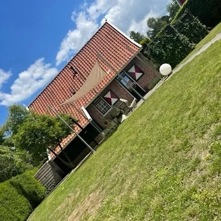 Сasa de vacaciones De Goudvink 7-persoons, Overdekte Hottub En Loungebank, Finse Sauna, Wifi, Sunshower Lievelde