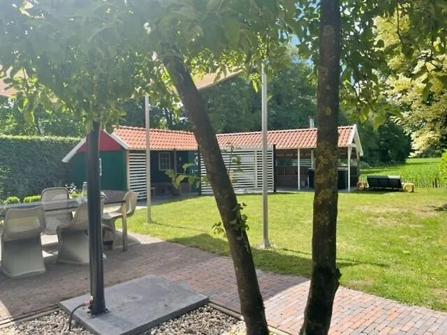 De Goudvink 7-persoons, Overdekte Hottub En Loungebank, Finse Sauna, Wifi, Sunshower